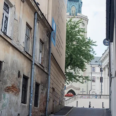 By The Cathedral 公寓 *